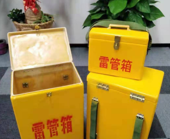 新兴玻璃钢雷管箱有哪些特点